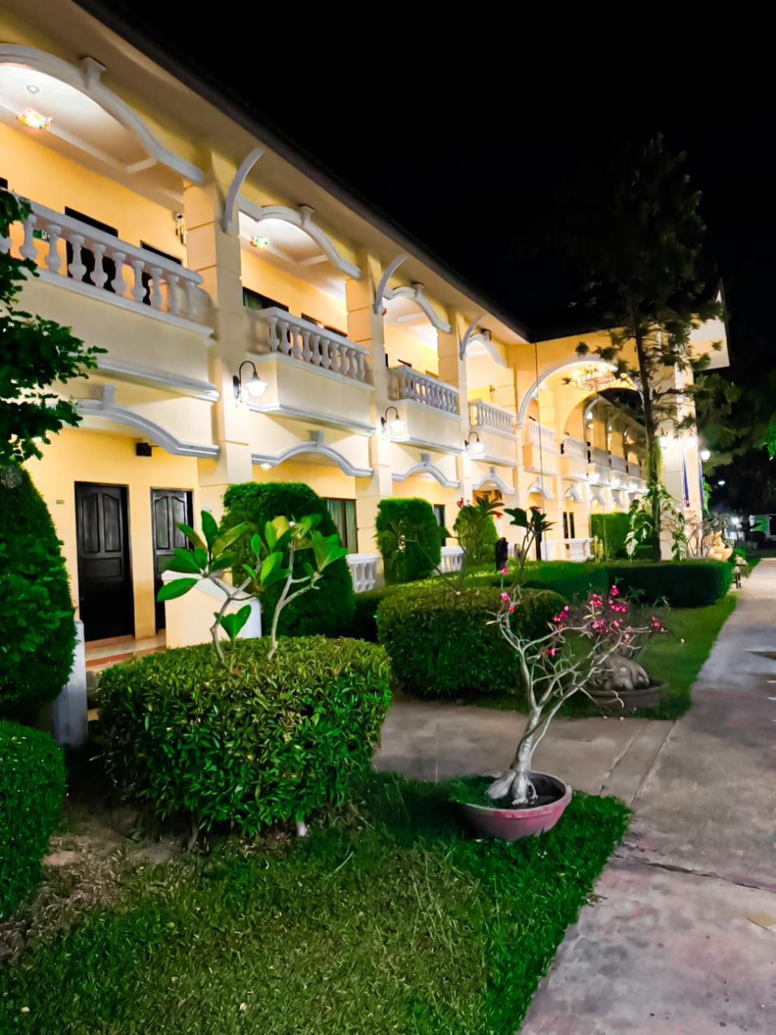 Park & Pool Resort Nong Khai Exterior foto